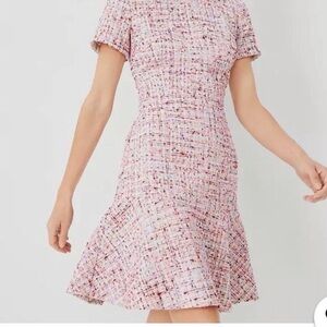 Elle tweed midi vneck dress.